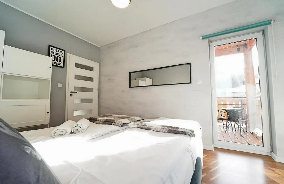 Apartamenty Everysky - Emilii Plater 18B-1