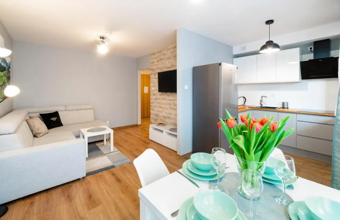 Apartament Szept Lasu - z prywatnym parkingiem - Space Apart-1