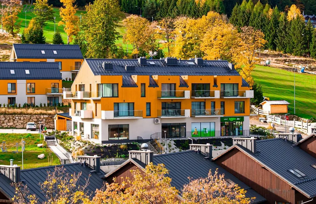 Wonder Home - Apartamenty Hillside tuż przy stoku, sklep, plac zabaw i zewnętrzna siłownia na terenie kompleksu-1