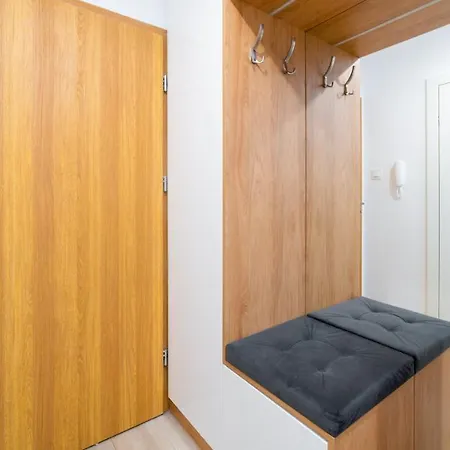 VacationClub - Nadrzeczna 2B Apartament 10-3