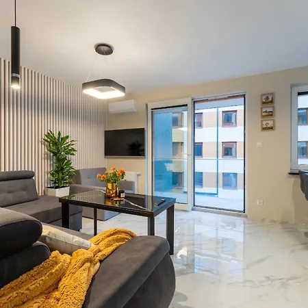 Apartament Śnieżna Melodia - z widokiem na śnieżkę, blisko stoku narciarskiego, obok Aquaparku by SpaceApart-3