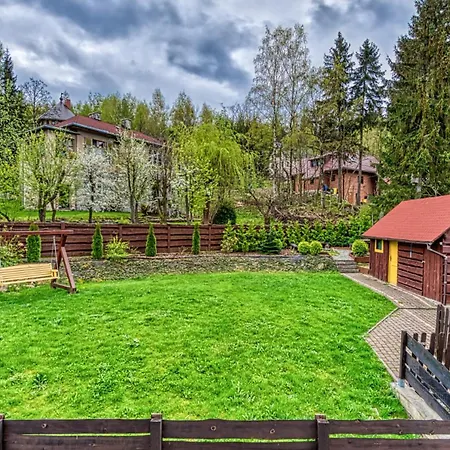 ROYAL APARTS Villa Vika Apartamenty Górskie z ogrodem-3