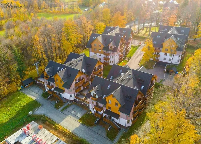 Wonder Home - Apartamenty z balkonami Leśny Dom II - w cichej i zielonej części Karpacza