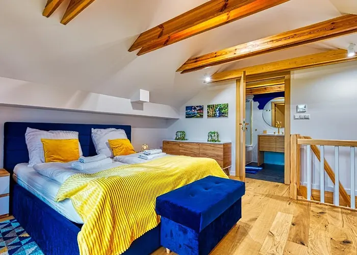 Apartament Penthaus Dwupoziomowy z Klimatyzacją i 2 Łazienkami - 5D Apartamenty Karpacz
