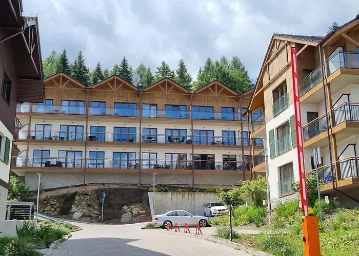Karpatia Resort Apartament Krystallos z Balkonem i Widokiem na Góry Karpacz