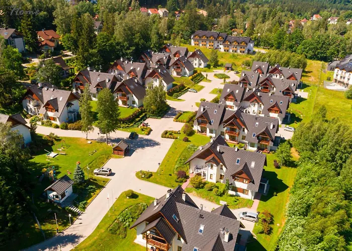 Wonder Home - Domki górskie na osiedlu dozorowanym, z kominkami i placem zabaw Karpacz