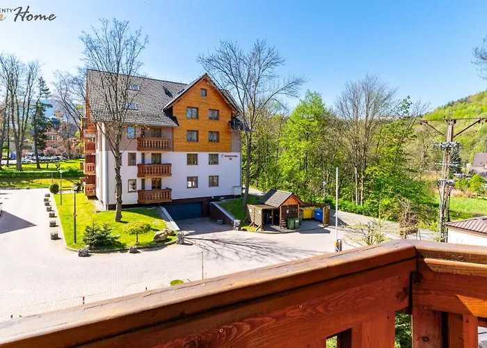 Wonder Home - Apartamenty z balkonami Leśny Dom II - w cichej i zielonej części Karpacza