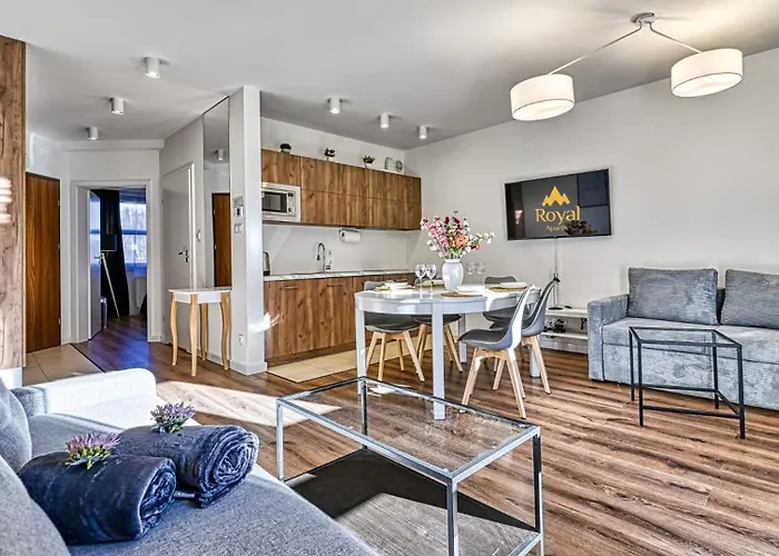 Apartamenty przy wyciągu Myśliwska 1G by Royal Aparts Karpacz