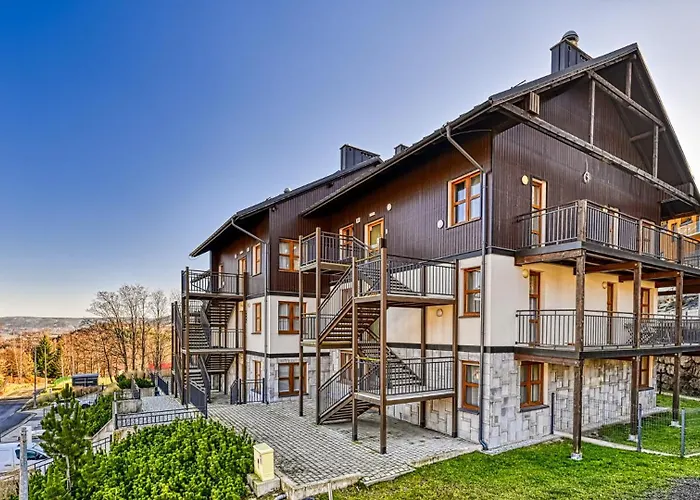 Apartamenty przy wyciągu Myśliwska 1G by Royal Aparts Karpacz