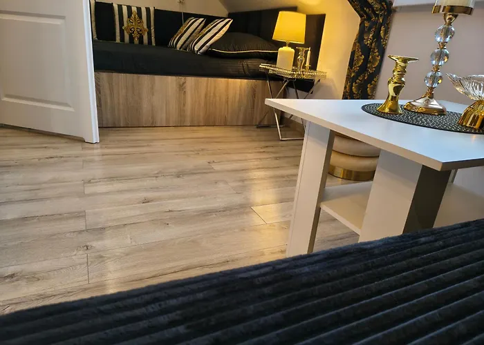 Apt FIONA4 Centrum700m Parking Bezpłatny Monitorowany Salon z Sypialnią Tv Łazienka Kuchnia Rekuperacja Karpacz