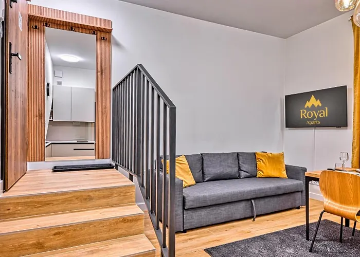 Orlik VIP Residence - Apartament z prywatnym Jacuzzi - blisko wyciągu i Wang by Royal Aparts Karpacz